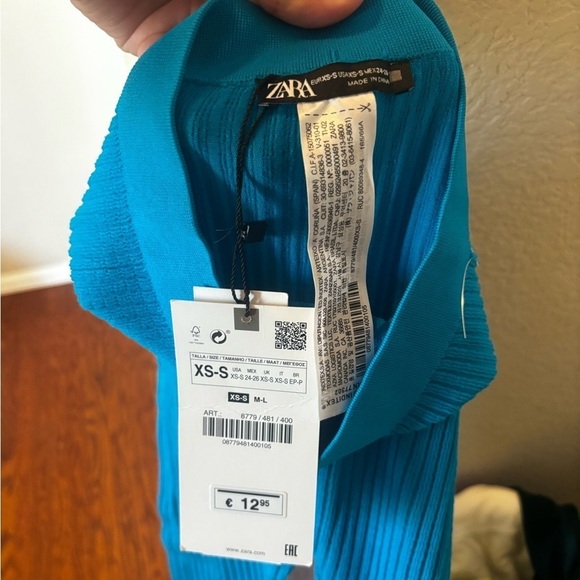 3 piece bundle, Zara women’s XS. Two shorts and one leggings, capris. New! - Picture 7 of 9